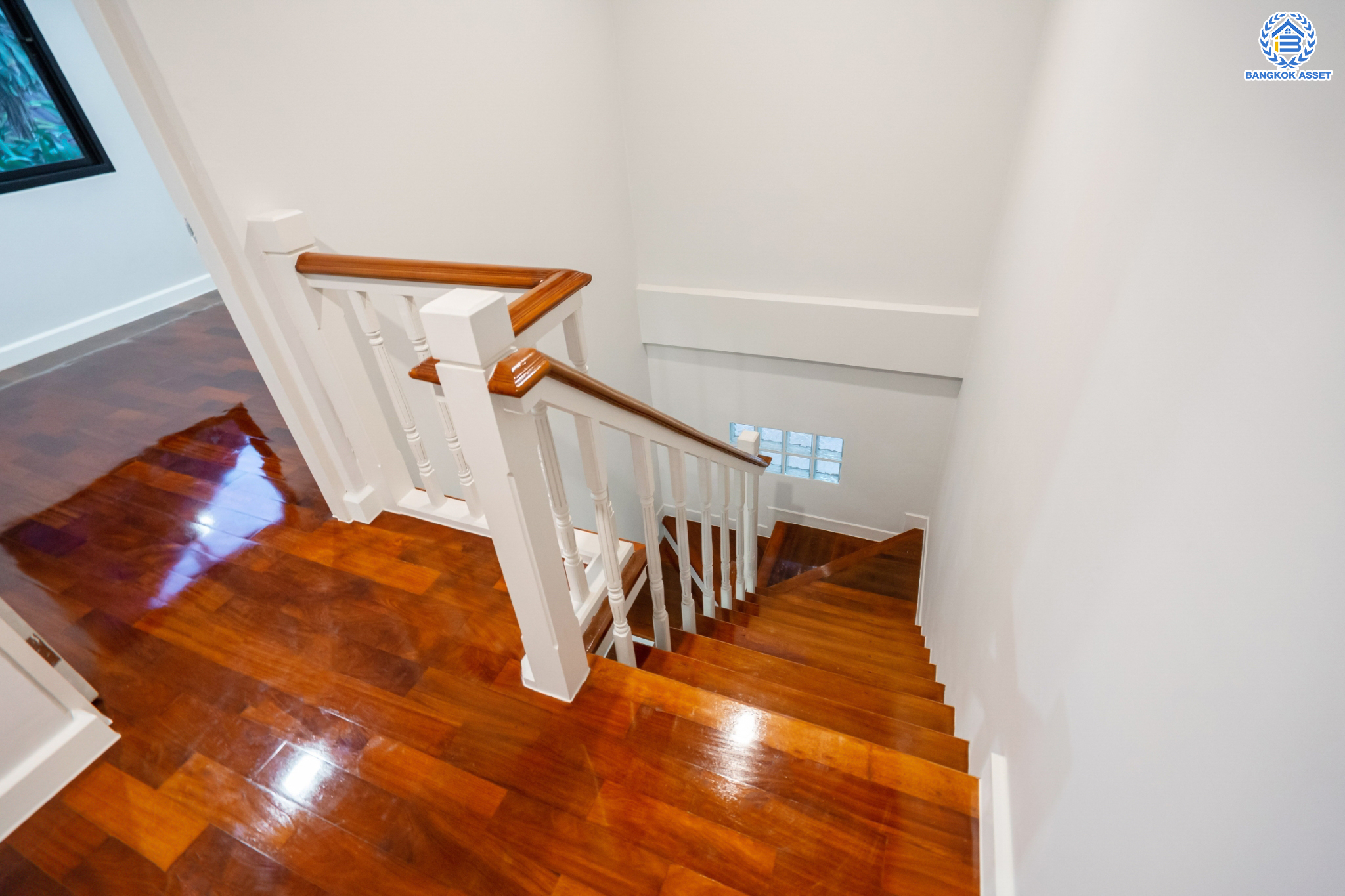 บ้านมือสองตกแต่งใหม่ ม.ชัยพฤกษ์ บางบัวทอง บ้านเดี่ยวแบรนด์ LH หลังมุม เนื้อที่ 77.1 ตร.ว. ฟังก์ชัน 3 ห้องนอน 4 ห้องน้ำ 1 ห้องอเนกประสงค์ 1 ห้องแม่บ้าน จอดรถ 2 คัน พร้อม Facilities ครบครัน บนทำเลเดินทางสะดวก ติดถนนบางกรวย-ไทรน้อย ใกล้เซ็นทรัลเวสต์เกต และรถไฟฟ้าสายสีม่วง "สถานีบางพลู"